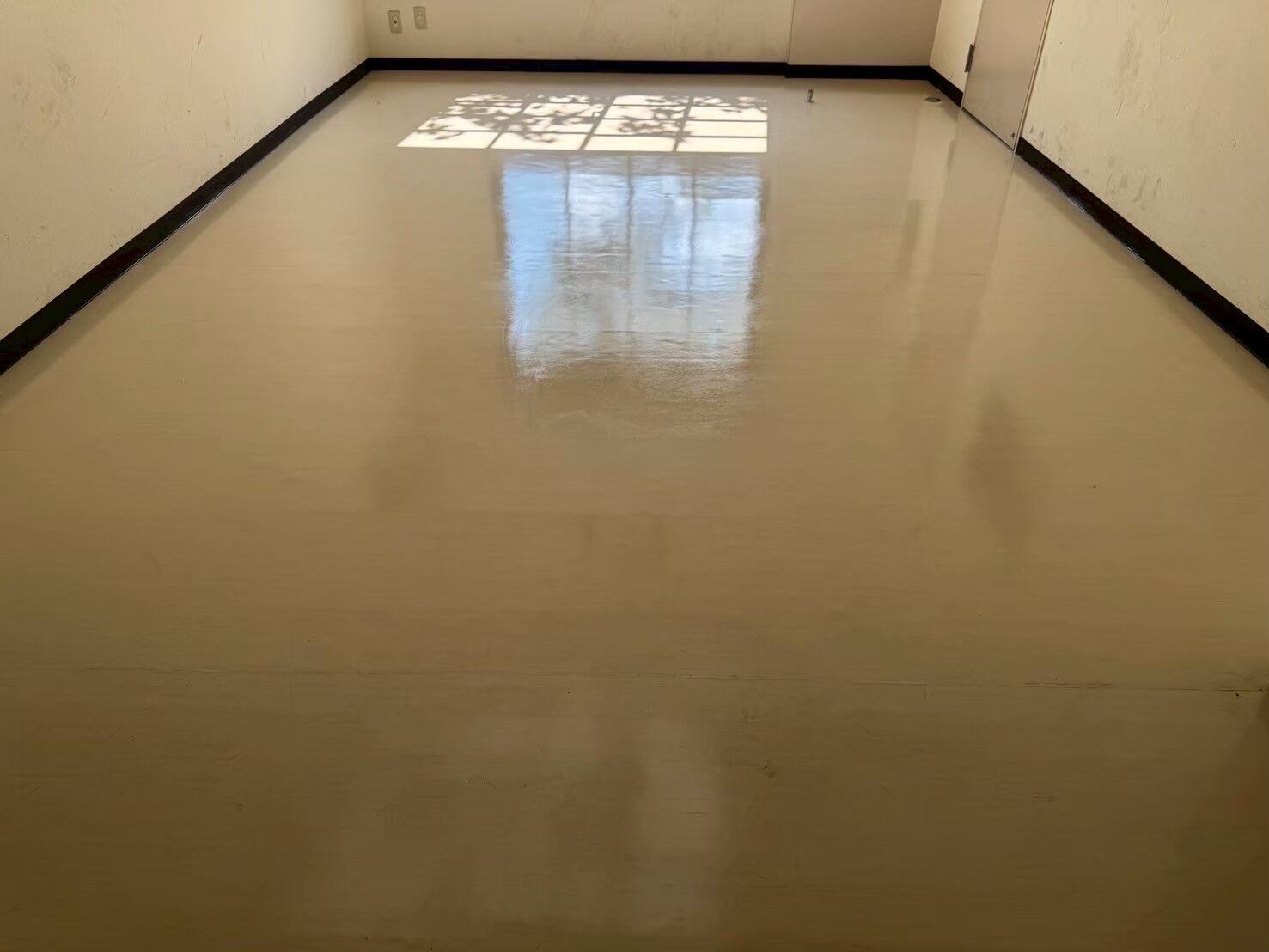 LINE_ALBUM_床洗浄　剥離作業　WAX作業_251013_5