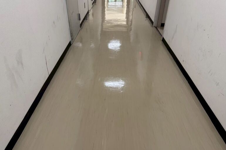 LINE_ALBUM_床洗浄　剥離作業　WAX作業_251013_3