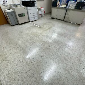 LINE_ALBUM_5月エルフォレスト事務室、売店、休憩スペース_260515_1