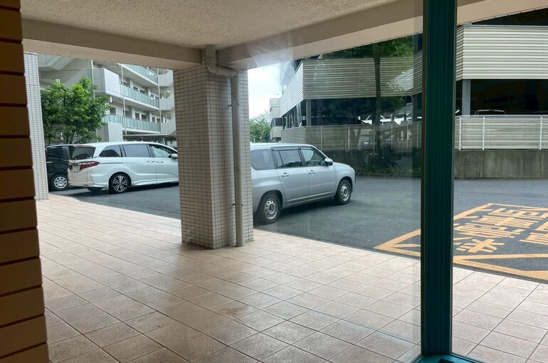 LINE_ALBUM_アルボの丘ガラス_260601_1