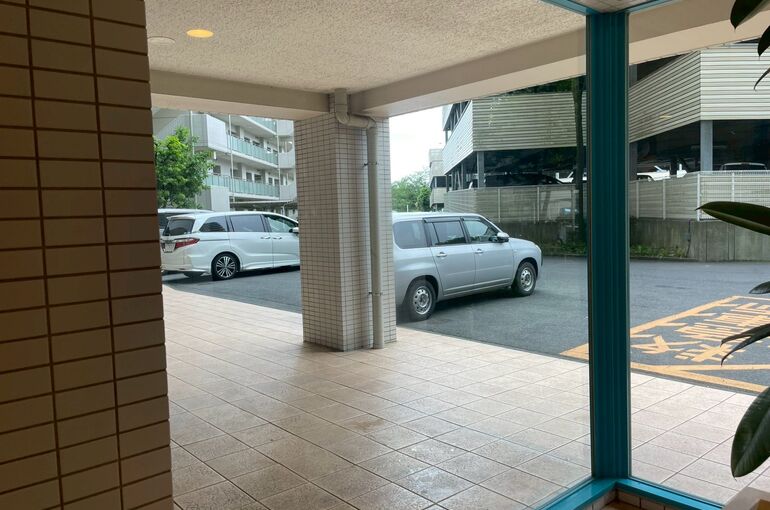 LINE_ALBUM_アルボの丘ガラス_260601_3