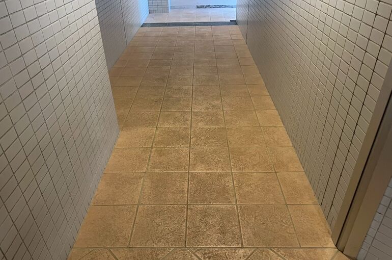 LINE_ALBUM_アルボの丘エントランス_260609_1